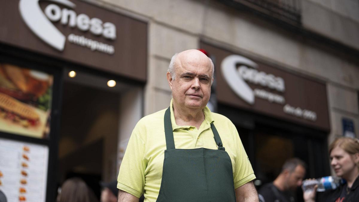 Alberto Soriano: Collboni pide lomo con queso, Colau se llevaba el de bacon con queso y Pujol se tomó un cortado