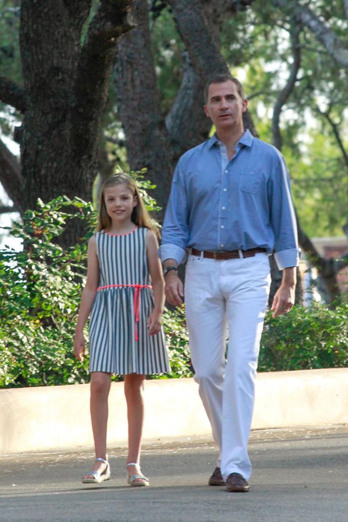 Felipe VI junto a la princesa Leonor