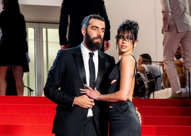 Dua Lipa y Romain Gavras en Cannes 2023