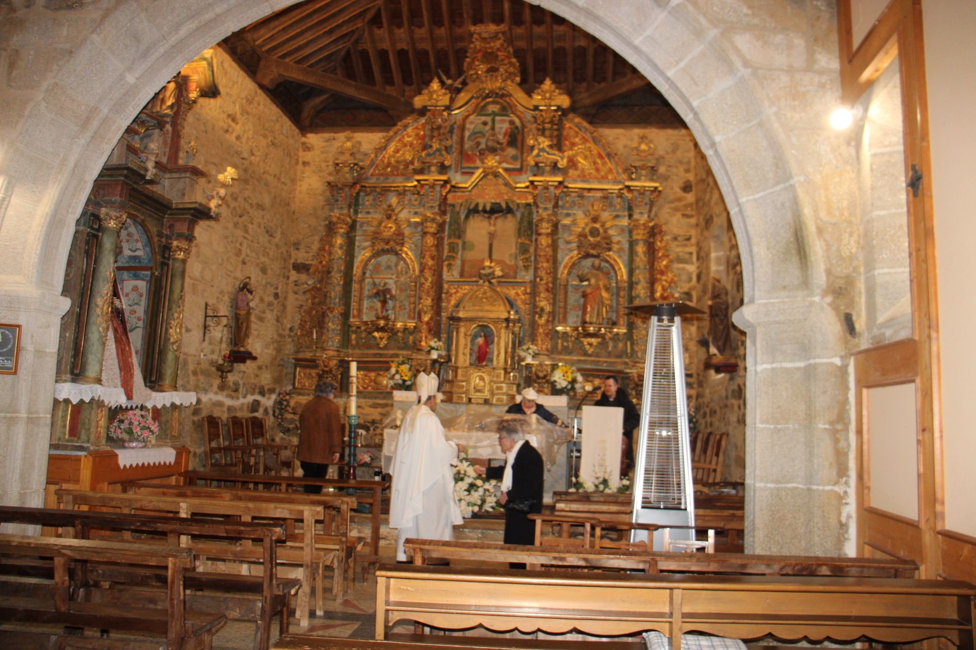 El obispo de Astorga visita Ferreros, Paramio, Robleda, Cervantes, Valdespino y San Juan de la Cuesta