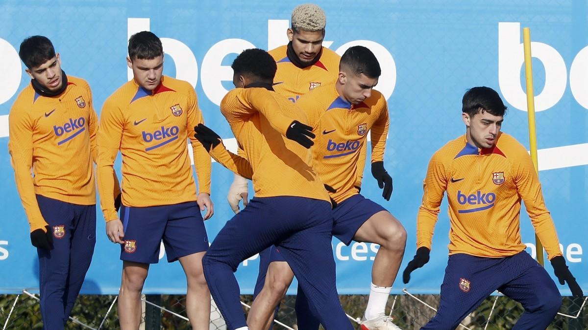 El Barça se entrena antes de recibir al Atlético de Madrid