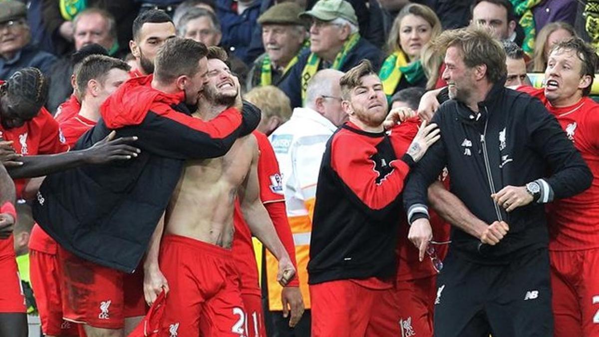 La plantilla del Liverpool, celebrando un gol esta temporada.