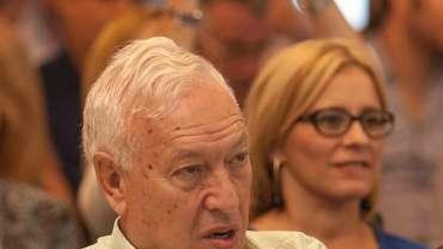 Margallo: &quot;Pondré la bandera en el Peñón antes de lo que Picardo cree&quot;