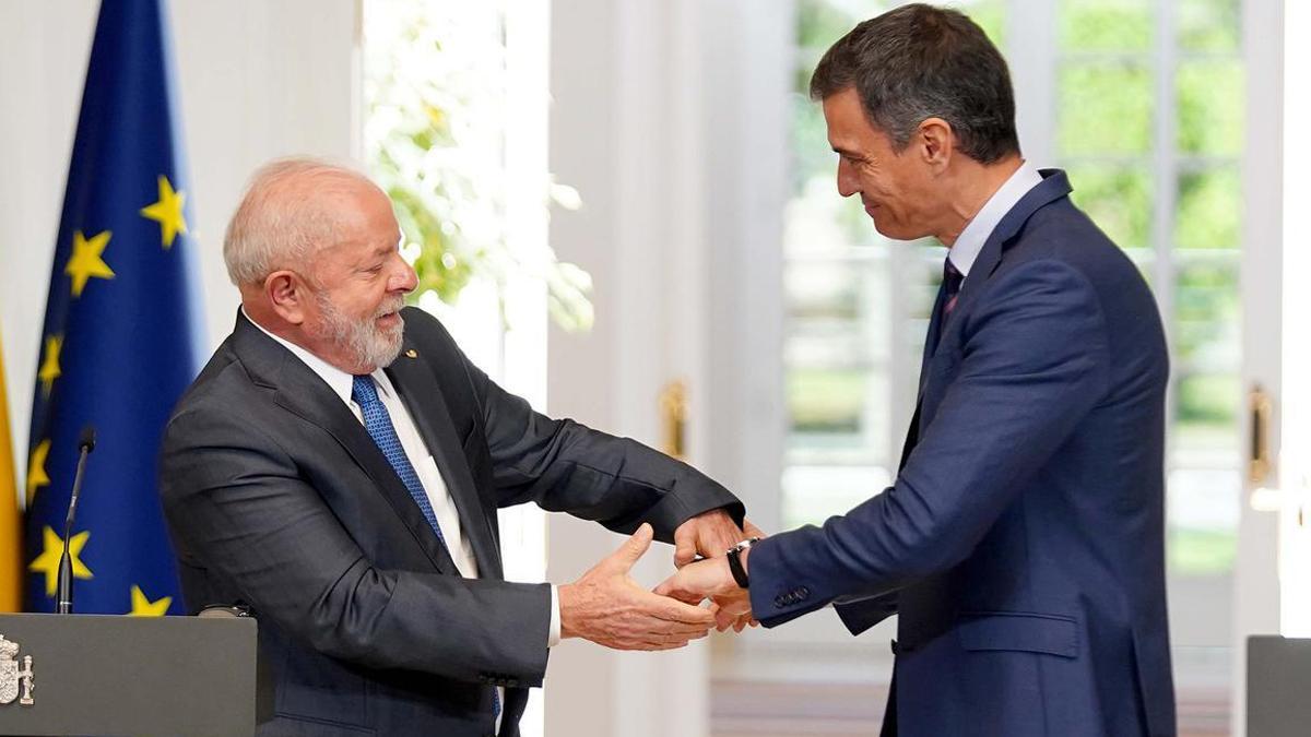Pedro Sánchez recibe a Lula en la Moncloa