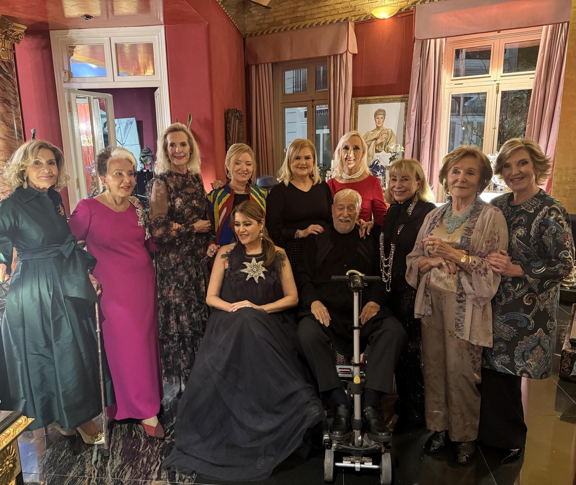 Invitadas a la fiesta con Enrique Senís