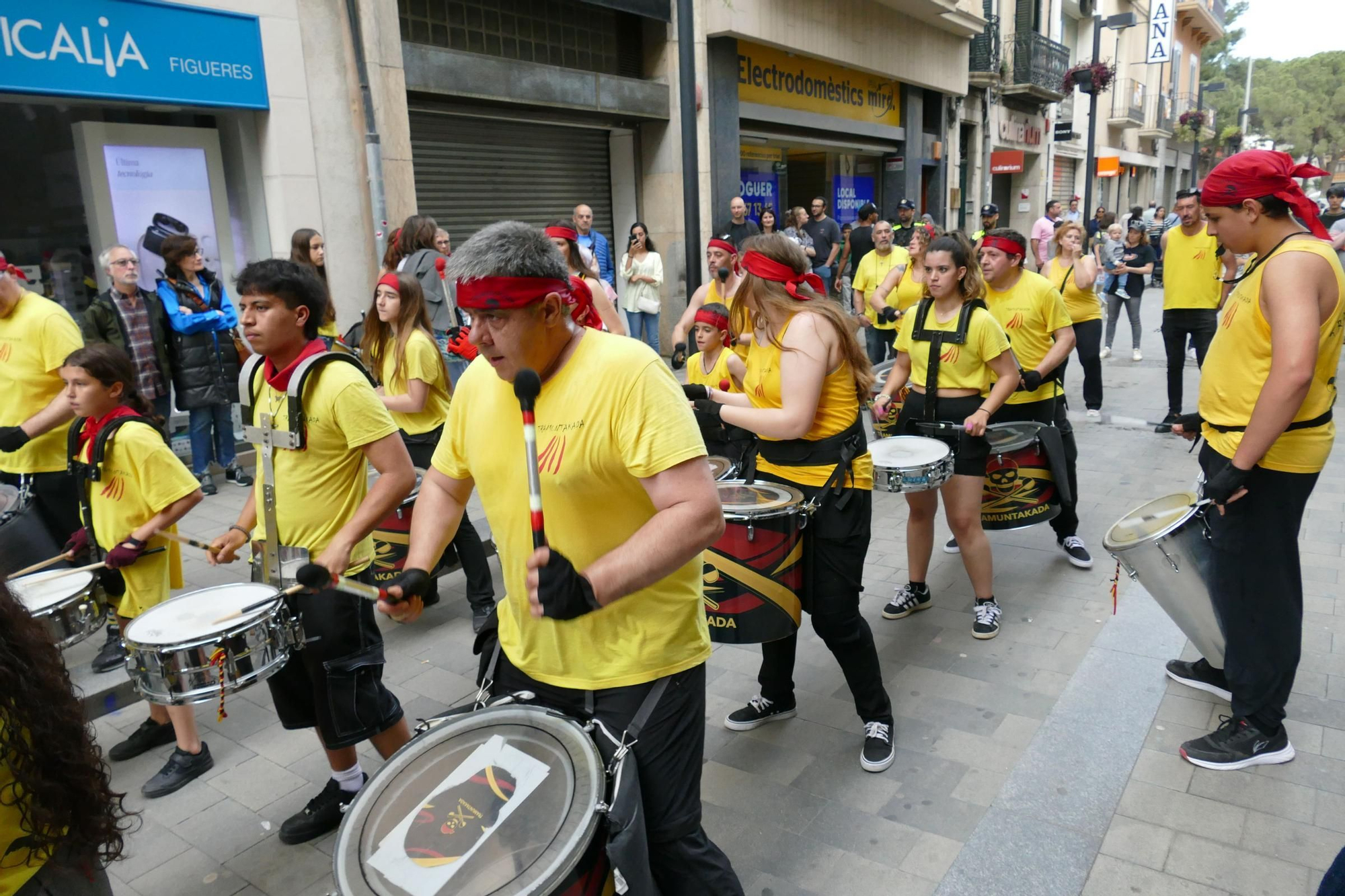 La Tramuntakada Festival Figueres recorre diferents carrers del rovell de l'ou