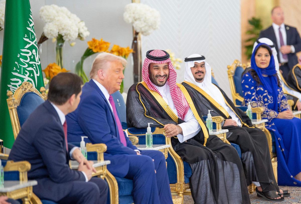 Trump comienza en Arabia Saudí su gira por Oriente Próximo