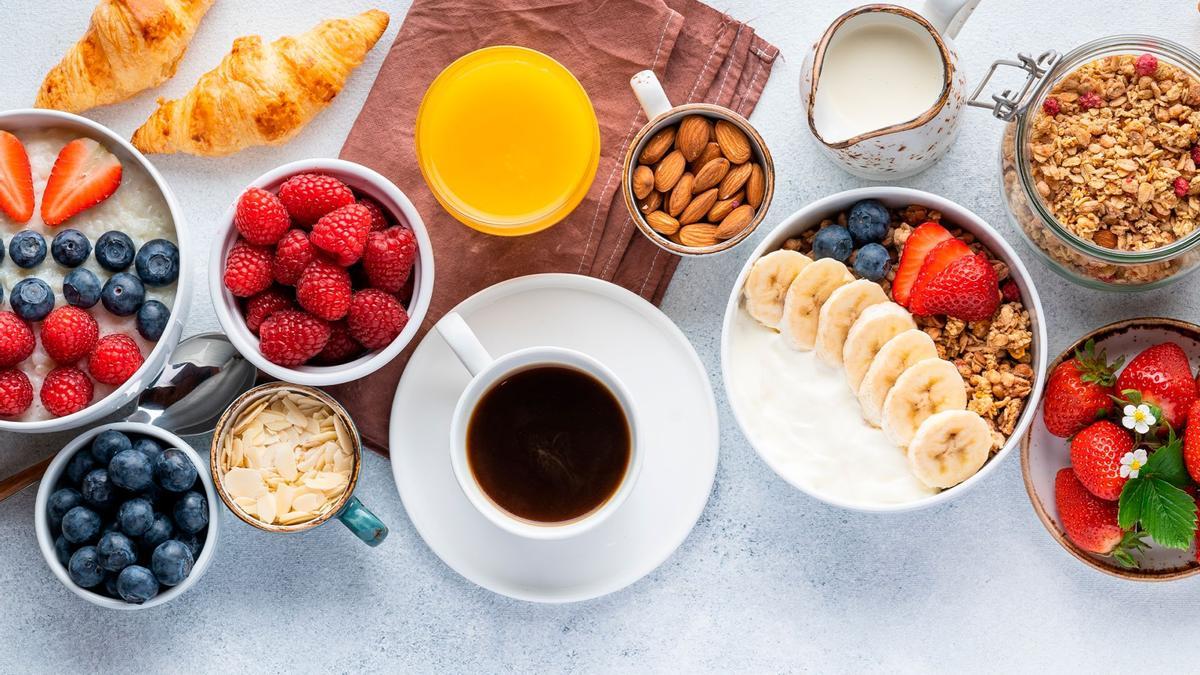 ¿Qué debemos comer para empezar el día?