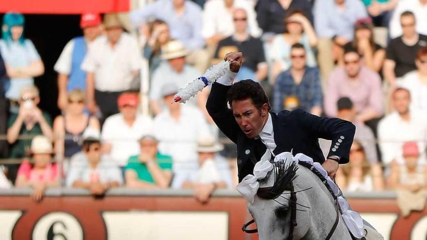 El rejoneador Leonardo Hernández, que está tarde torea a caballo en El Bibio.