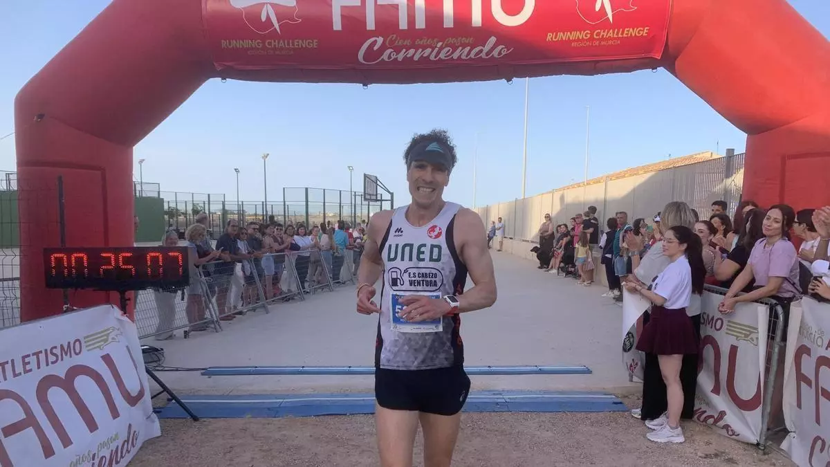 Isa Pelegrín y Ramón Navarro triunfan en el Cross Paraíso Xtreme
