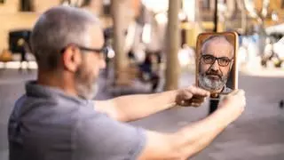 Roger de Gràcia: "Quería que mi desaparición fuera accidental y se me ocurrió hacer estallar el corazón"