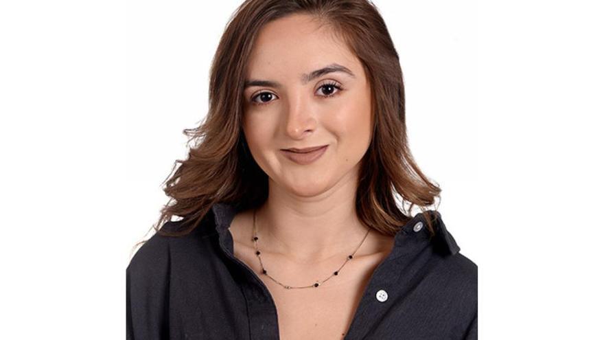 Cynthia Nathaly Robayo Carrilo (Ecuador) / Oficial