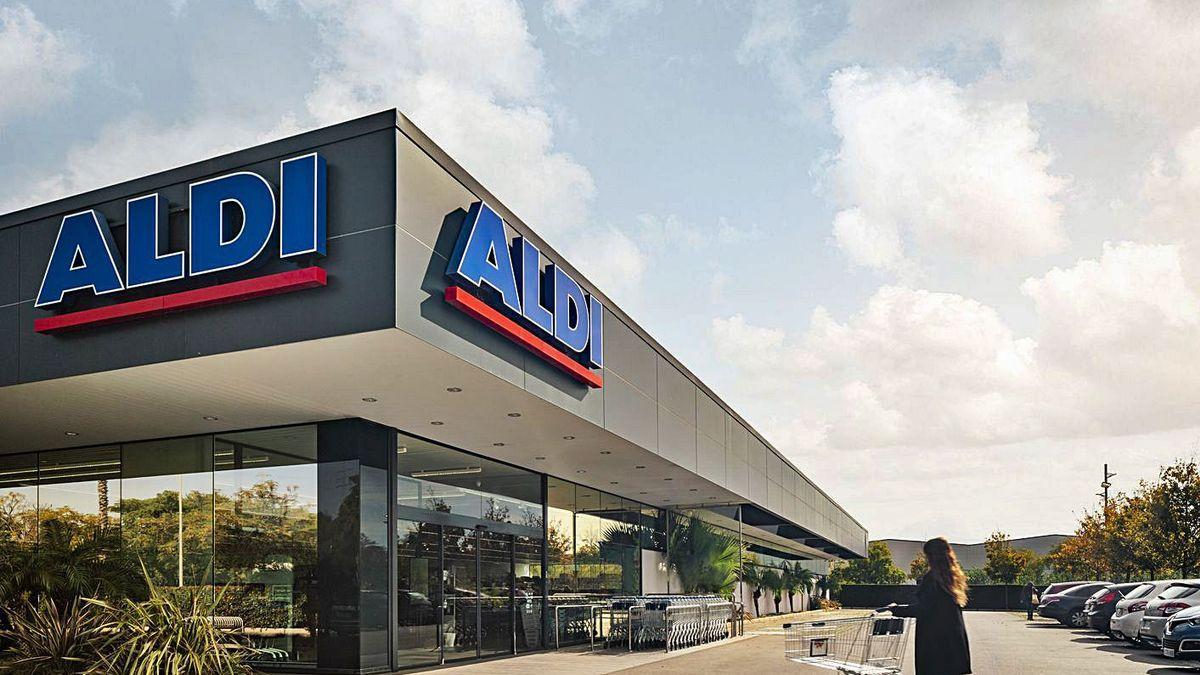 Aldi destaca por su variedad de productos y artículos, más allá de los de alimentación.