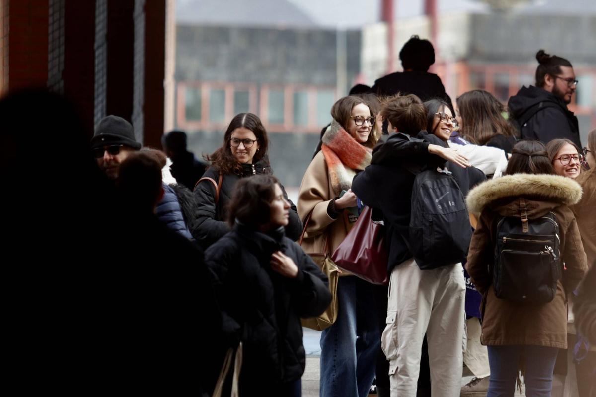 EN IMÁGENES: Así ha sido el examen MIR en Asturias 206 EN IMÁGENES: Así ha sido el examen MIR en Asturias 206