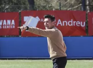 Raúl Casañ, entrenador de la SD Ibiza: «La renovación demuestra que el club confía en el trabajo realizado»