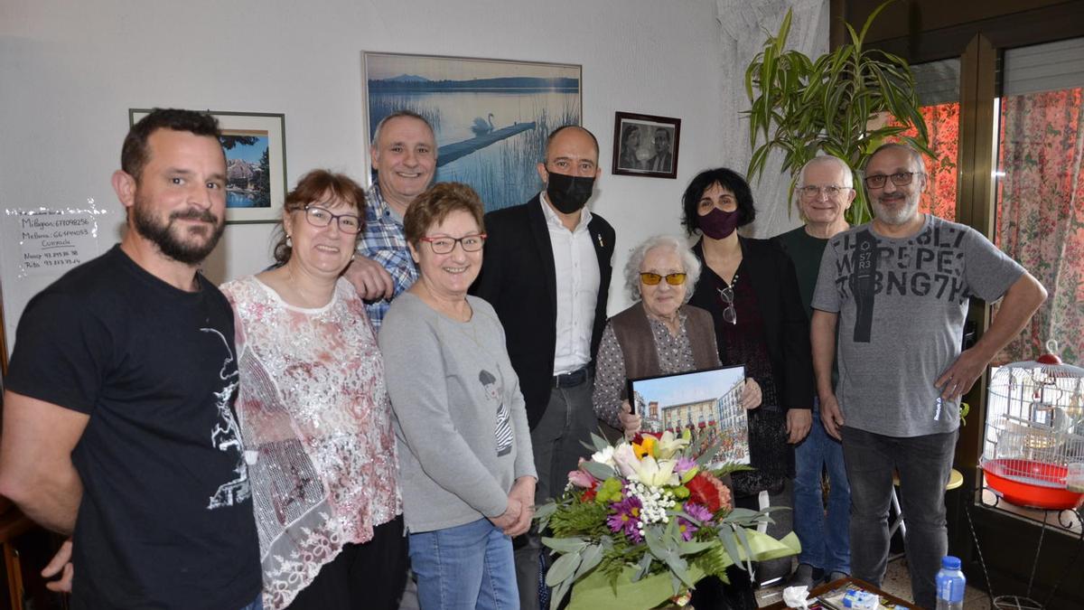 L&#039;Ajuntament de Manresa homenatja Rita Roca Sarrió pel seu centenari