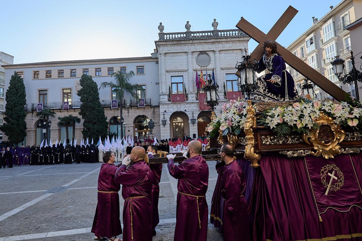 Un momento del Viernes Santo en Gandia, en una imagen de archivo.
