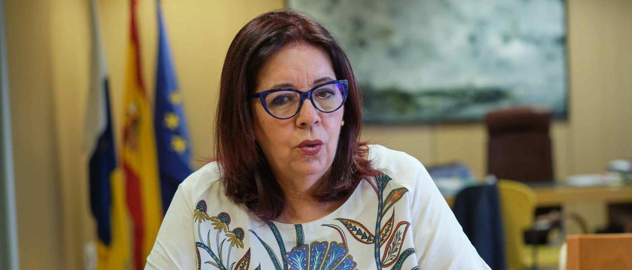 La consejera de Educación, Universidades, Cultura y Deportes del Gobierno de Canarias, Manuela Armas.