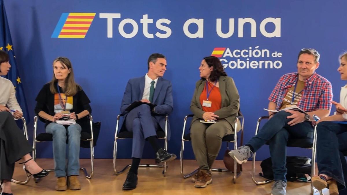 Pedro Sánchez se reúne con las víctimas de la dana en la delegación del Gobierno