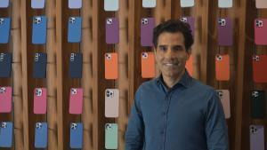 Telefónica rastreja grans compres al Brasil