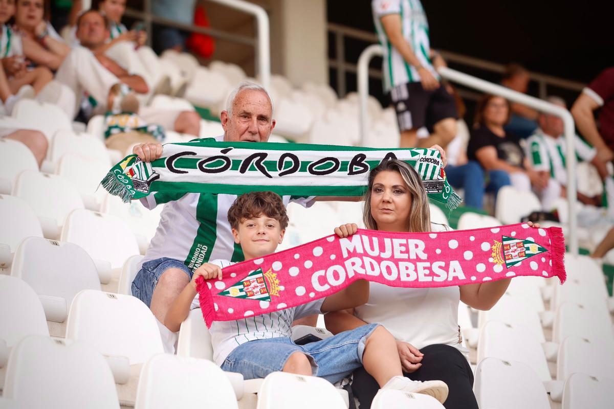 Córdoba CF-Huesca | Las imágenes de la afición en El Arcángel