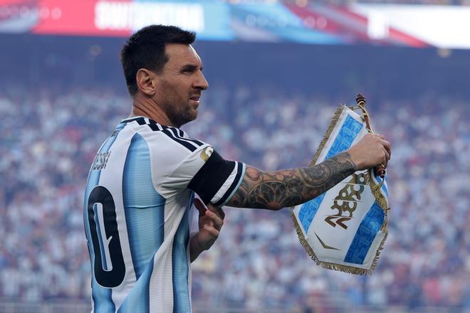 Messi destroza otro récord con su asistencia a Mac Allister ante Suiza