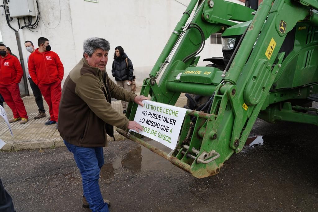 Tractorada en Los Pedroches por la crisis del campo