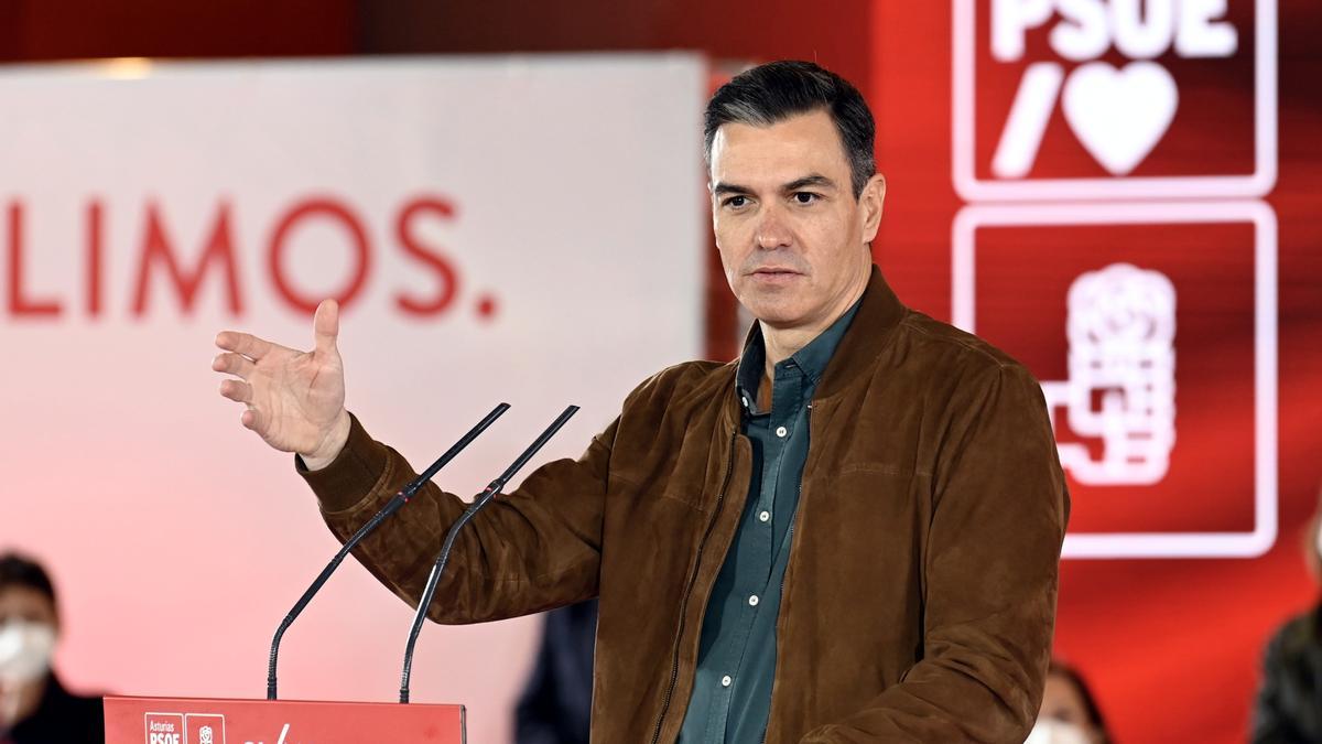 Pedro Sánchez en un acte del PSOE a Gijón