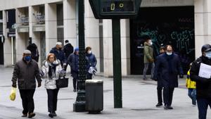 Deu comunitats en alerta per fred, vent, neu i mala mar