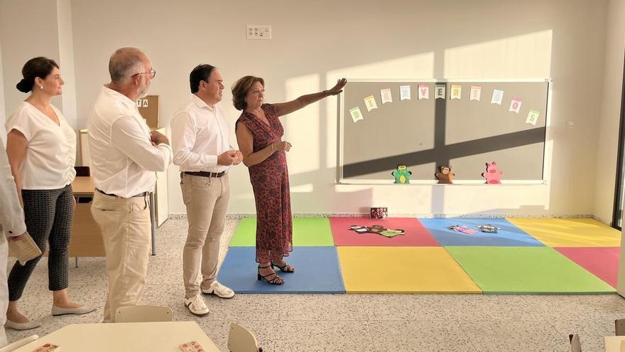 Almoradí inaugura el único colegio que se ha abierto este curso en la Vega Baja