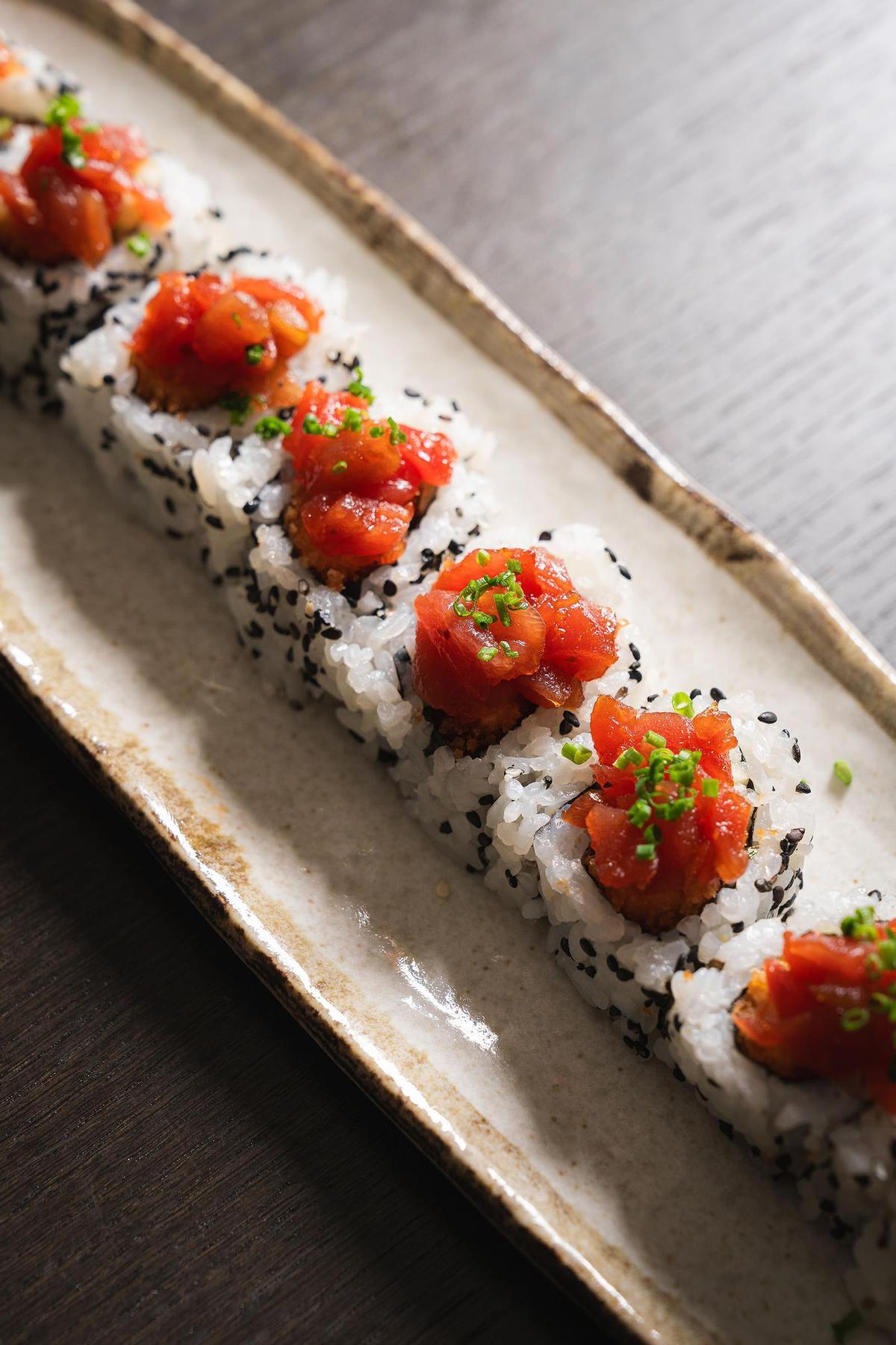 Atún picante Futomaki, de Monster Sushi.