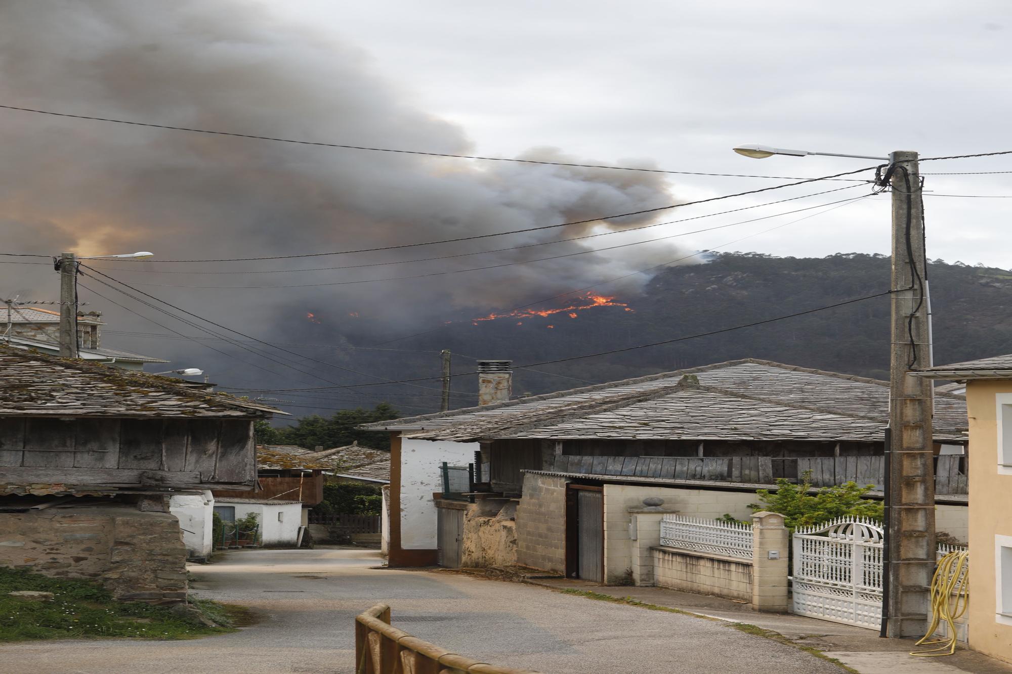 EN IMÁGENES: Gran oleada de incendios en Asturias