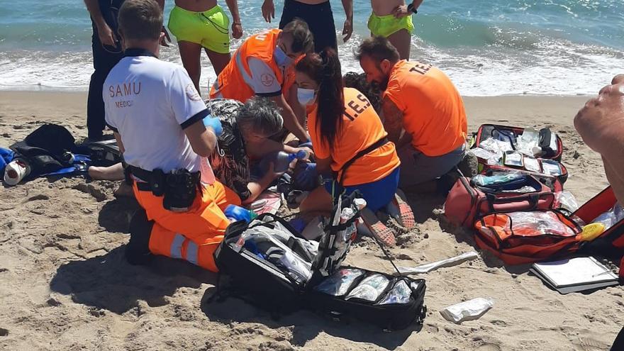 Fallece de un infarto un hombre de 78 años en la playa de Burriana