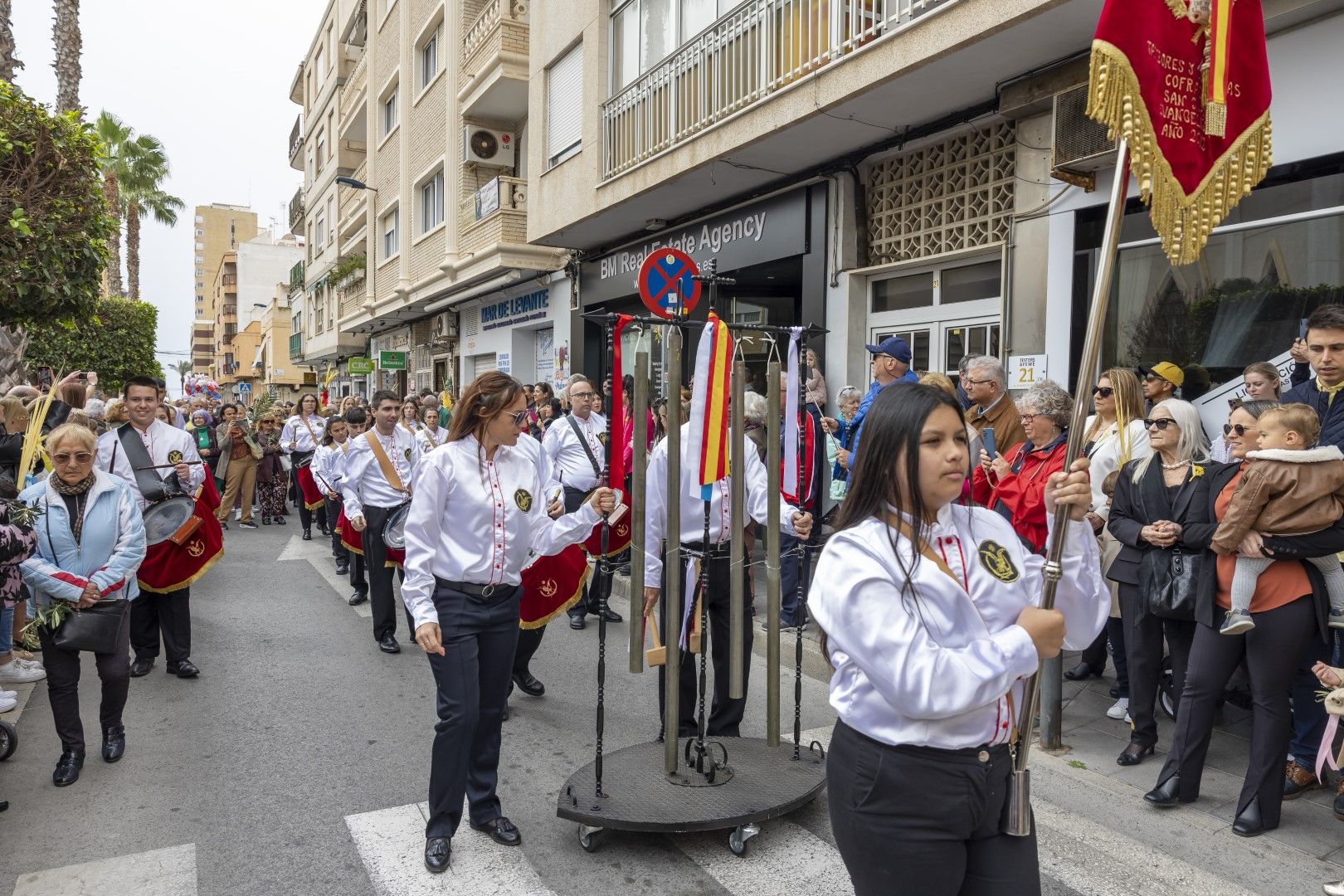 Bendición y procesión de Las Palmas en Torrevieja de Domingo de Ramos en la Semana Santa 2024