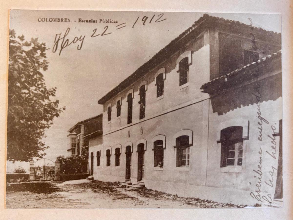 Escuelas públicas de Colombres. Foto año 1912.