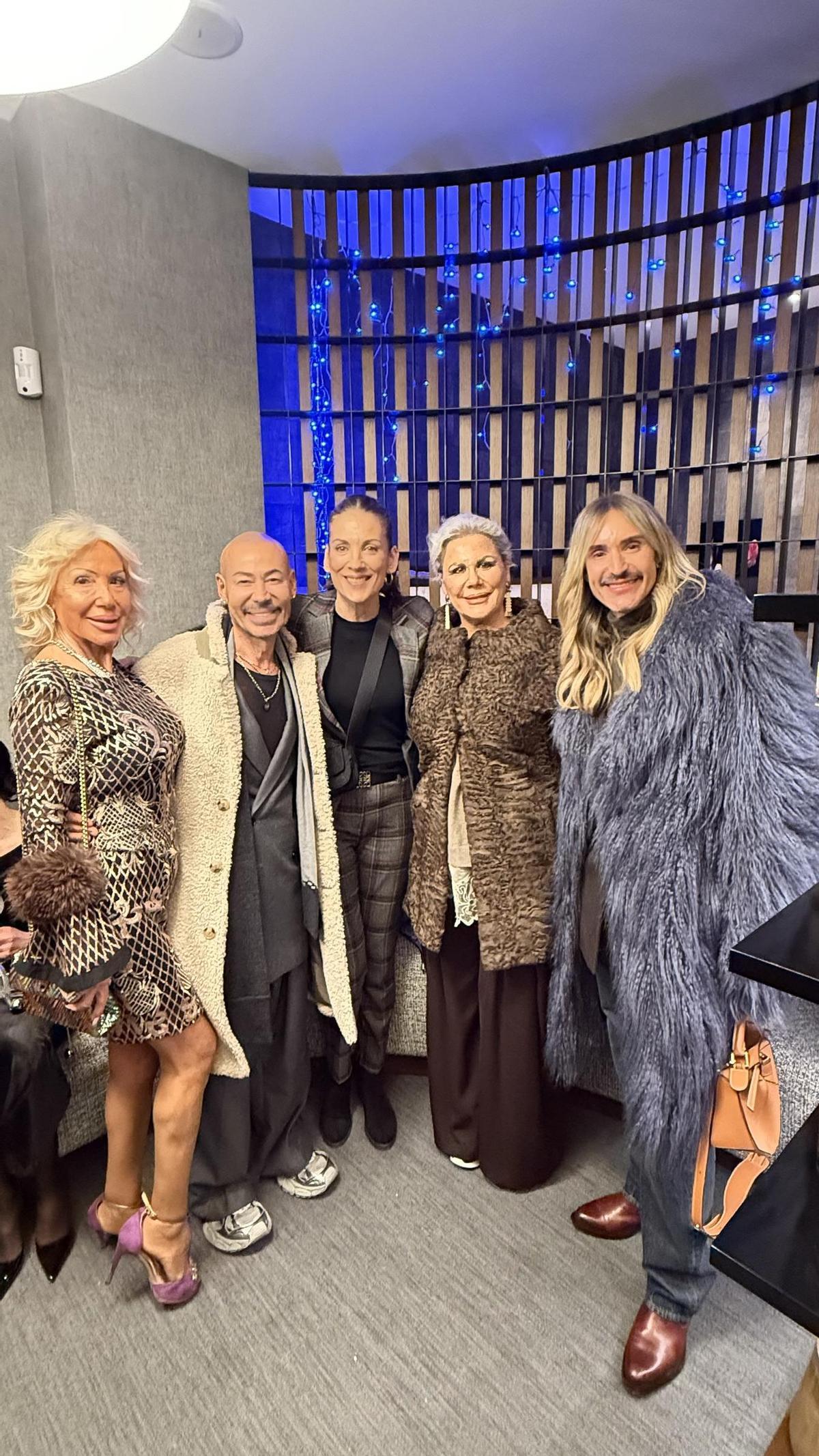 Coté Soler, Rafa Moreno, Remedios Cervantes, Laura Fitera y Pepito Alandes.