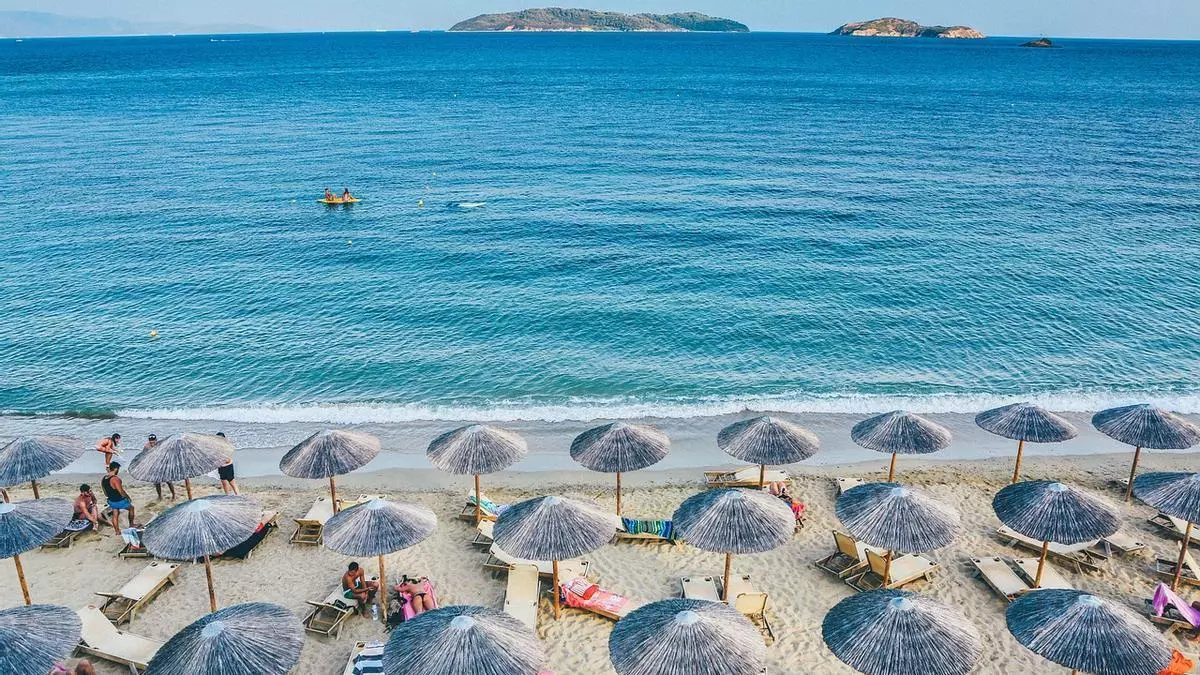 Adiós a las sombrillas: el nuevo invento dispuesto a cambiar los veranos en la playa para siempre