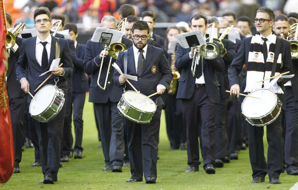 Bandas de Música en Mestalla: La A.M. Montaverner interpresta 'El Kabila'