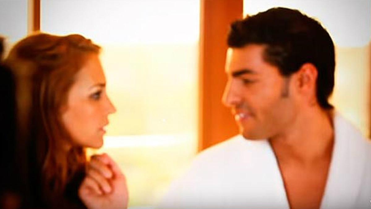 Paula Echevarría y Miguel Torres, en el videoclip de David Bustamante 'A contracorriente'.