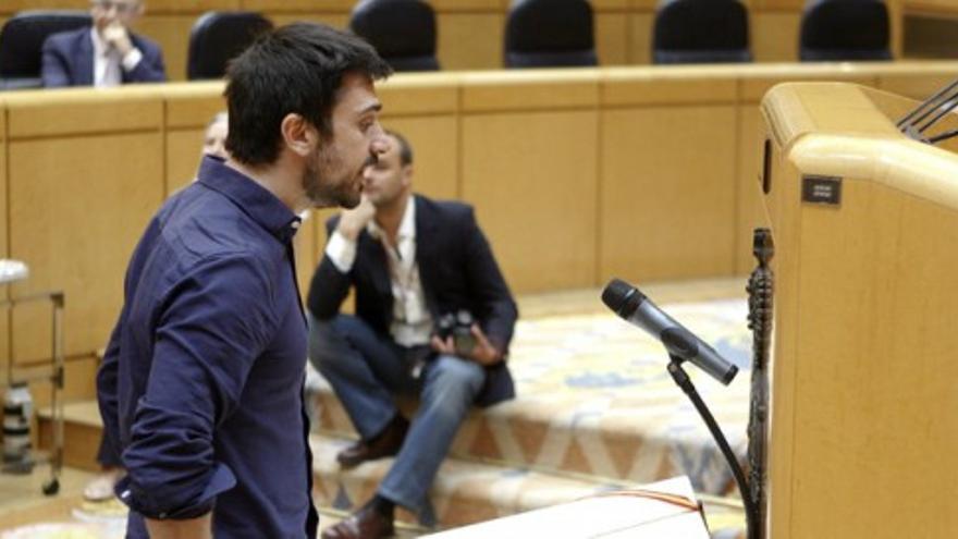 Ramón Espinar (Podemos), abucheado por el PP en el Senado