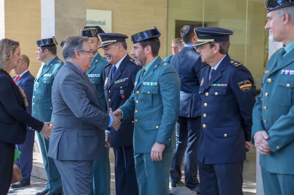 El ministro Zoido presenta los refuerzos policiales para temporada alta