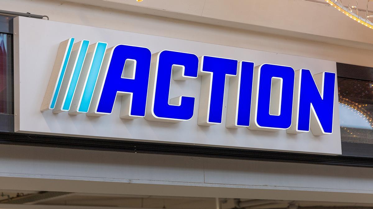 Mañana se esperan colas kilométricas en Action para conseguir el aspirador inalámbrico de coche más barato del mercado: adiós a las migas y para en gasolineras por solo 9,99 euros