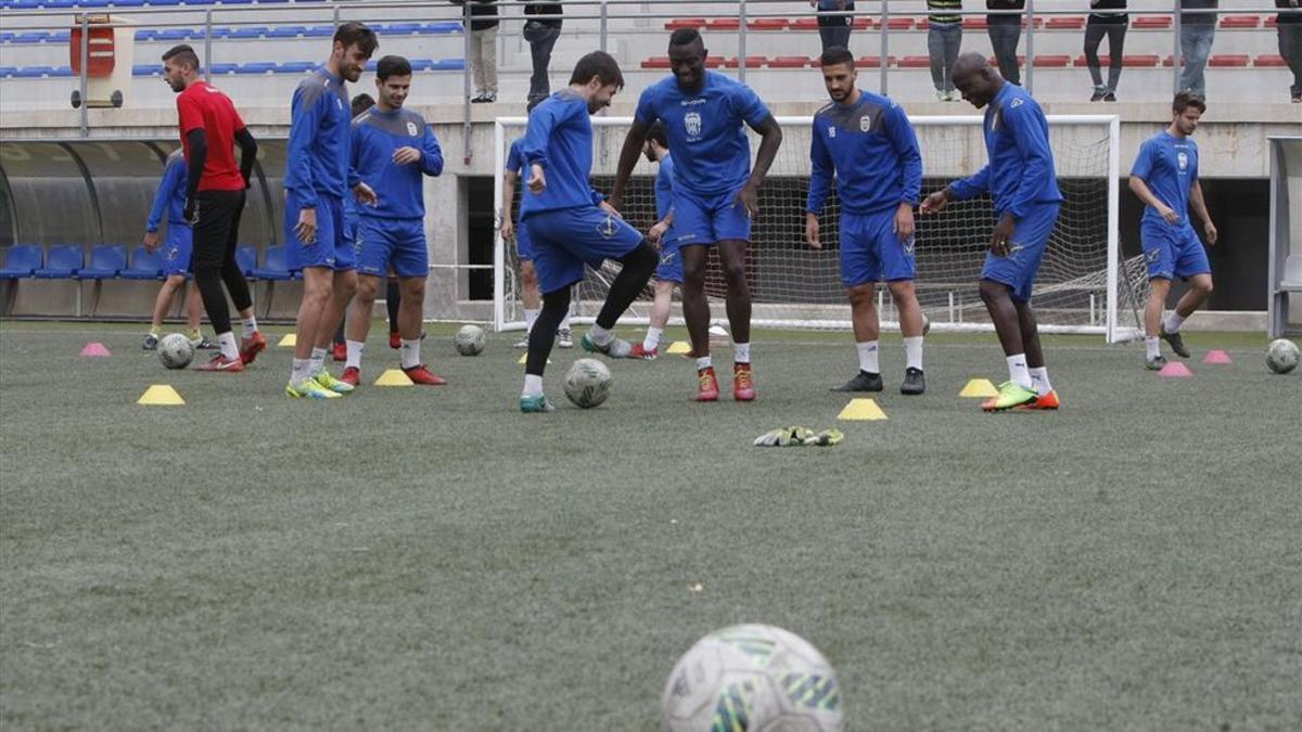 La Policía Nacional he registrado varias oficinas y despachos de equipos de Tercera División