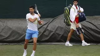 Alcaraz se crece en la hierba y reta a Djokovic en su jardín: "Soy uno de los favoritos para ganar Wimbledon"