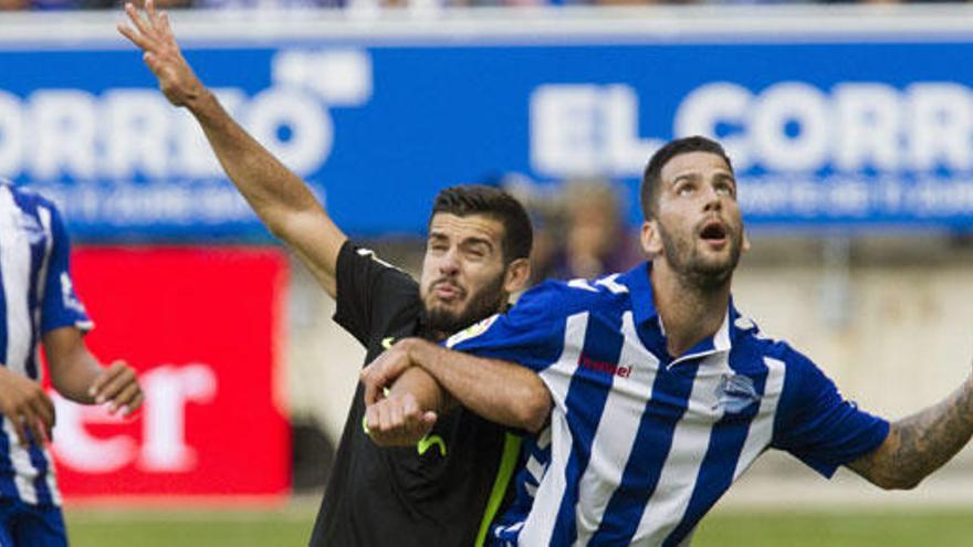 Alavés y Sporting empatan a cero.