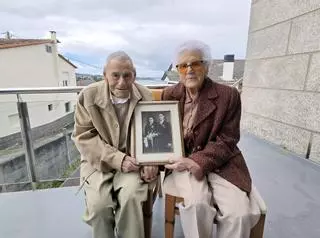 Paco y Carmen, el matrimonio centenario de Nigrán que murió en unos días
