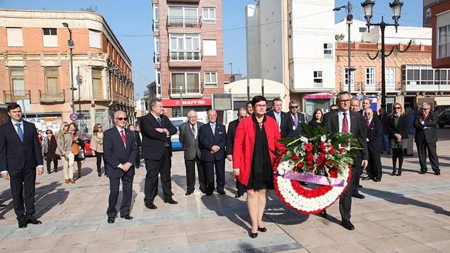 Homenaje a Santa Bárbara con una ofrenda