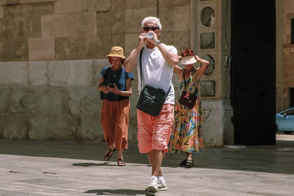 Baleares se prepara para un verano más caluroso de lo habitual
