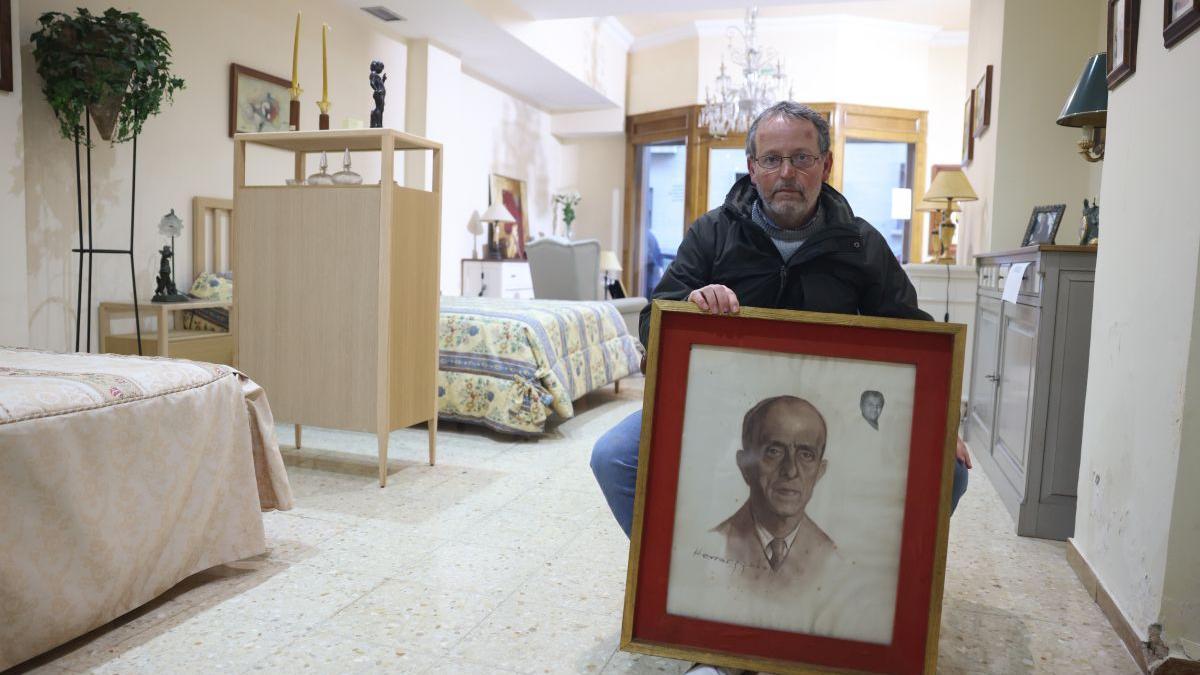 Francisco Nadal dice adiós a Muebles Nadal después de 27 años al frente del establecimiento.