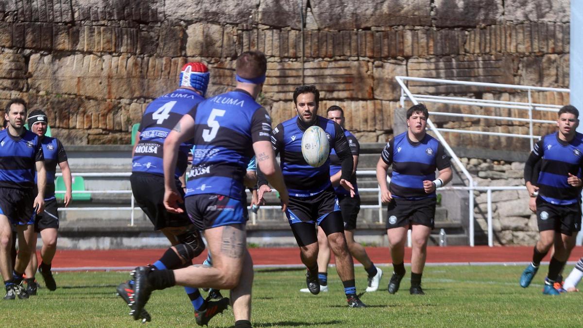 Los vilagarcianos están mostrando un alto nivel de juego.